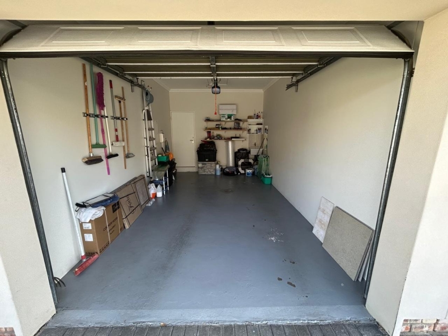 2 Bedroom Property for Sale in Beacon Bay Eastern Cape
